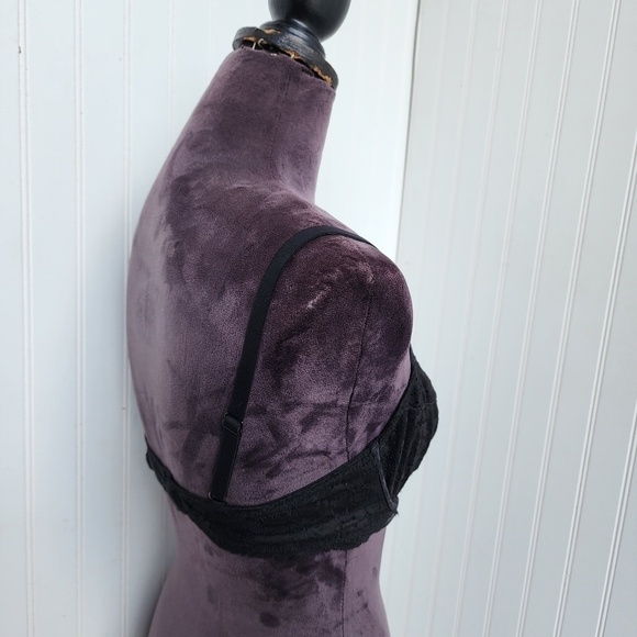 NWT Victoria's Secret Body By Victoria Unlined Demi Bra Black 34D - Picture 3 of 13